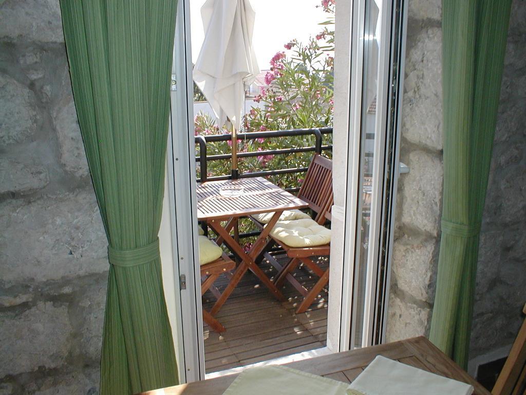 Apartments Mirela Gradac  Exteriör bild